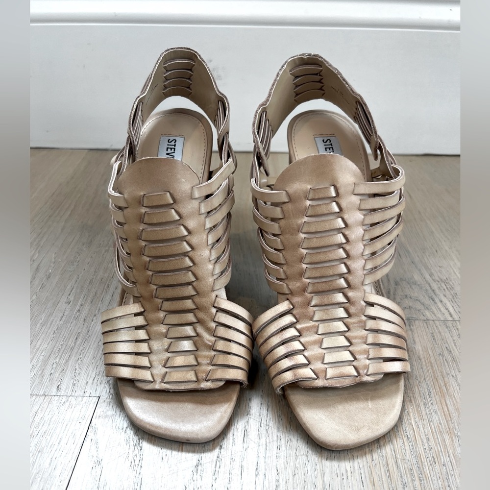 Brand NEW Steve Madden Sandals Size 7